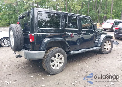 2013 Jeep Wrangler Unlimited Sahara z USA, uszkodzony, nr VIN 1C4BJWEG5DL661512